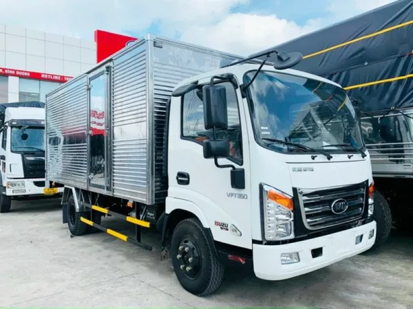 Dịch vụ thay Kính chắn gió xe tải Veam 3.5 tấn tận nơi